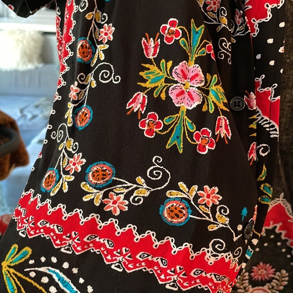 Printed Mens Button Up - Picture 2 of 3